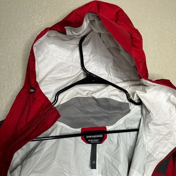Patagonia Mens Rain Jacket Medium - Picture 5 of 5